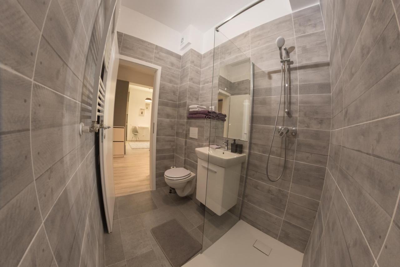 The Chic Minimalist - Apartment Iasi Exterior foto
